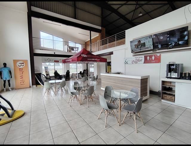 1,078M² WAREHOUSE TO LET IN AIRPORT PARK